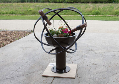 Medium Atomic - 58" Height